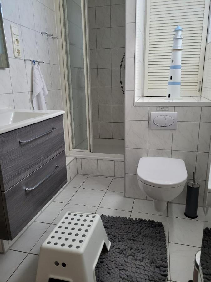 4 Sterne Dtv Floating House 호텔 Kröslin 외부 사진