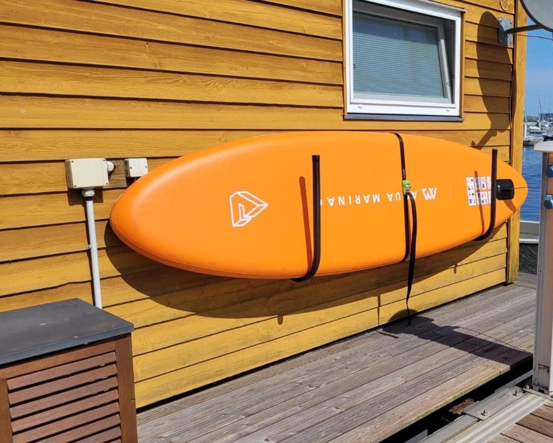 4 Sterne Dtv Floating House 호텔 Kröslin 외부 사진